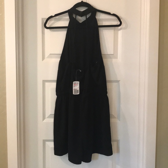 NWT - Forever 21 Black Sleeveless Romper - Picture 3 of 6